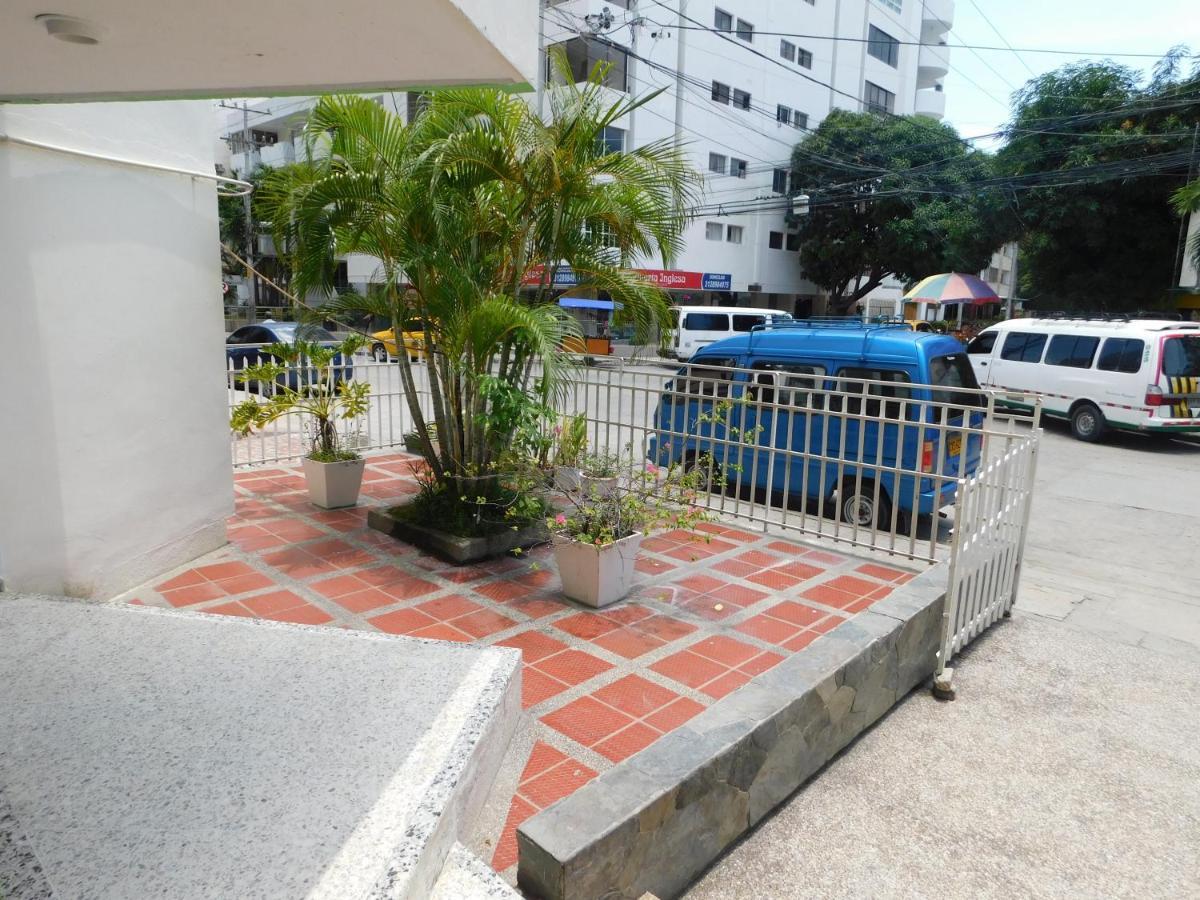 El Velero Apartamentos By Danp Santa Marta  Bagian luar foto